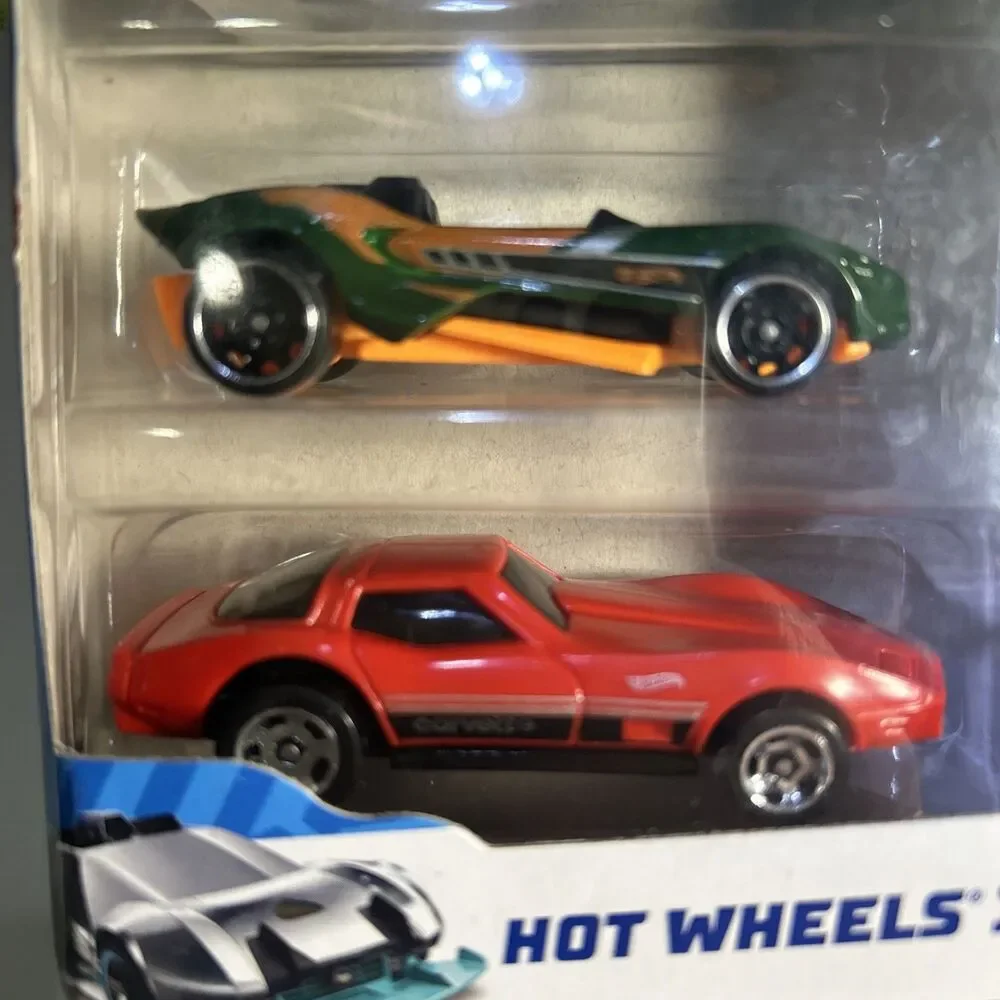 NEW 2022 HOT WHEELS 3 Pack - 2014 Green Carbonic ME, Red Corvette & Nissan